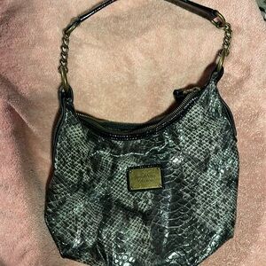 Simply Vera - Vera Wang Stylish Shoulder Bag